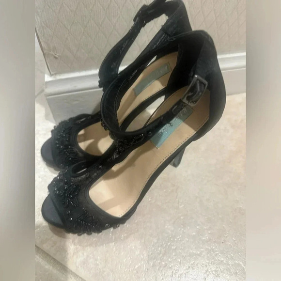 Blue‎ Betsey Johnson Black SB- Holly Heels Satin Beaded T-Strap Heels. Size 8.5 - Picture 3 of 16